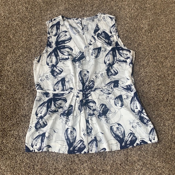 Top - Picture 7 of 8